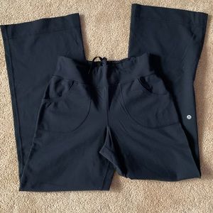 Lululemon black wide leg pants